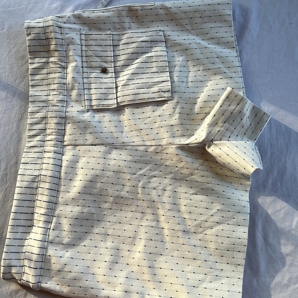 Chelsea and walker Ivory speckle twill shorts - Picture 4 of 8